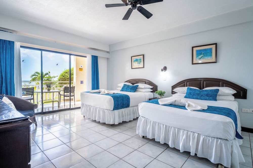 Superior Room, Ocean View photo 2