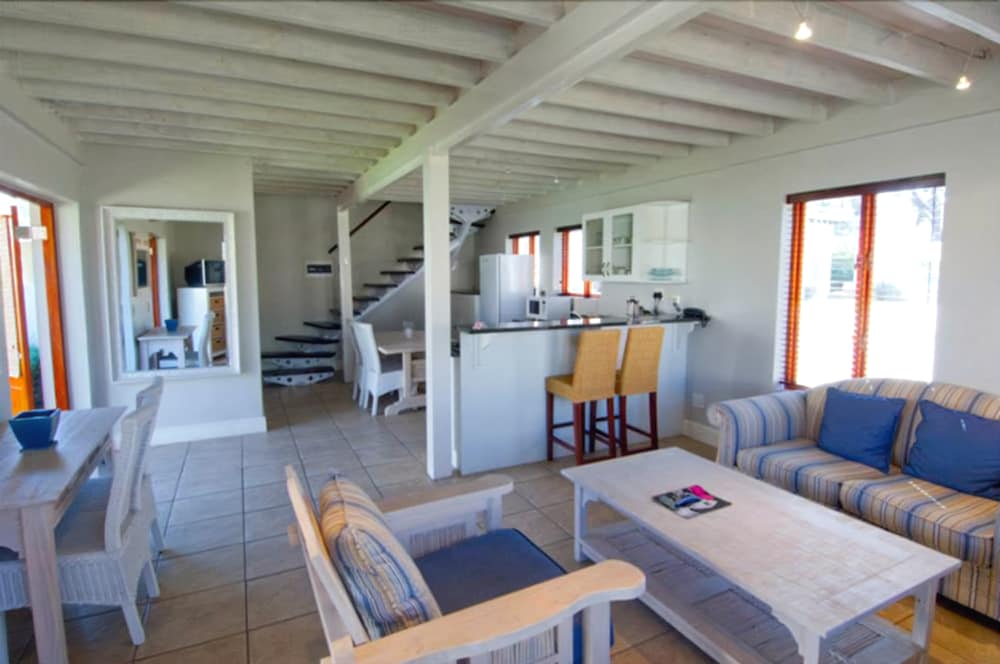 Duplex Units photo 3