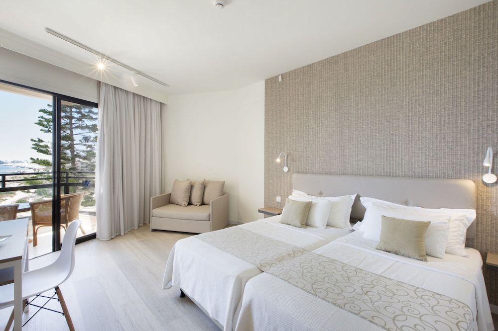 Standard Room, Partial Sea View - Photo 1