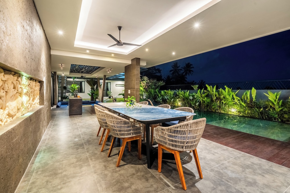 Villa, Garden View photo 3