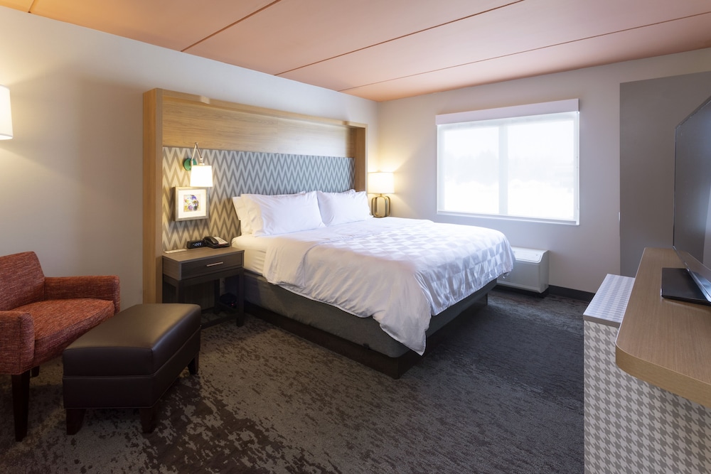 Standard Room, 1 King Bed, Accessible, Non Smoking (Communications) - Photo 3