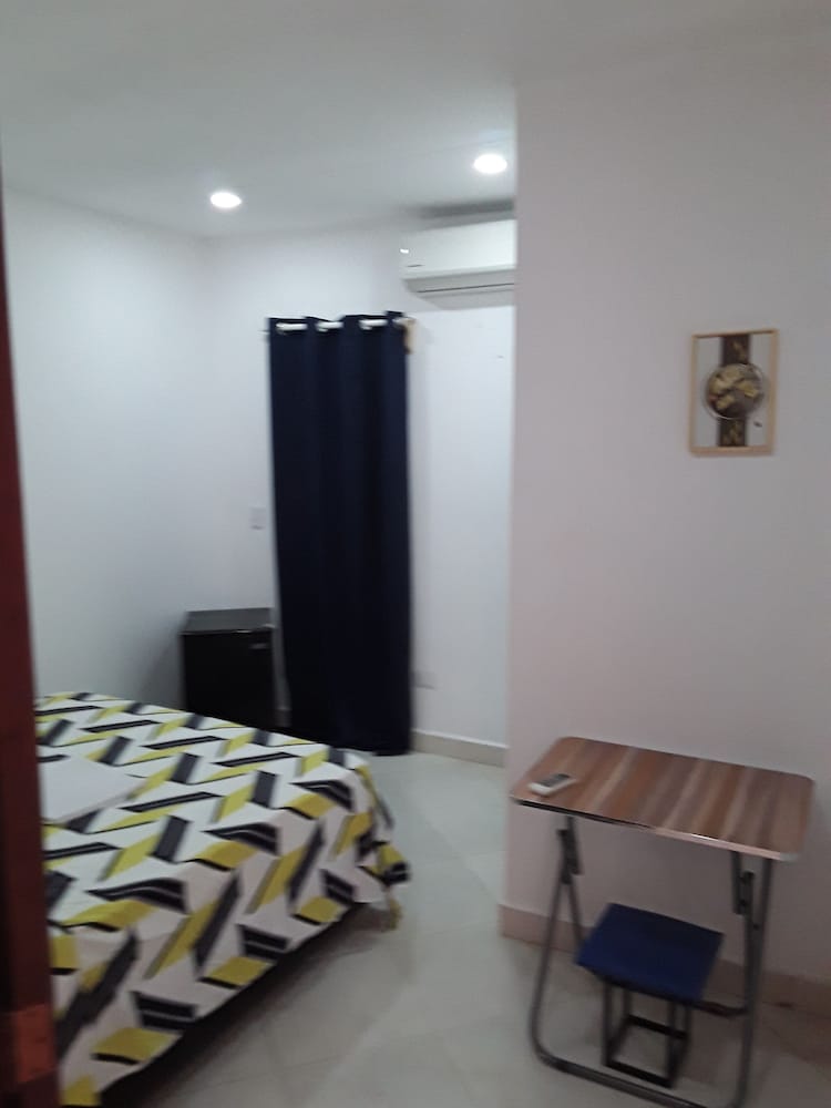 Room 9