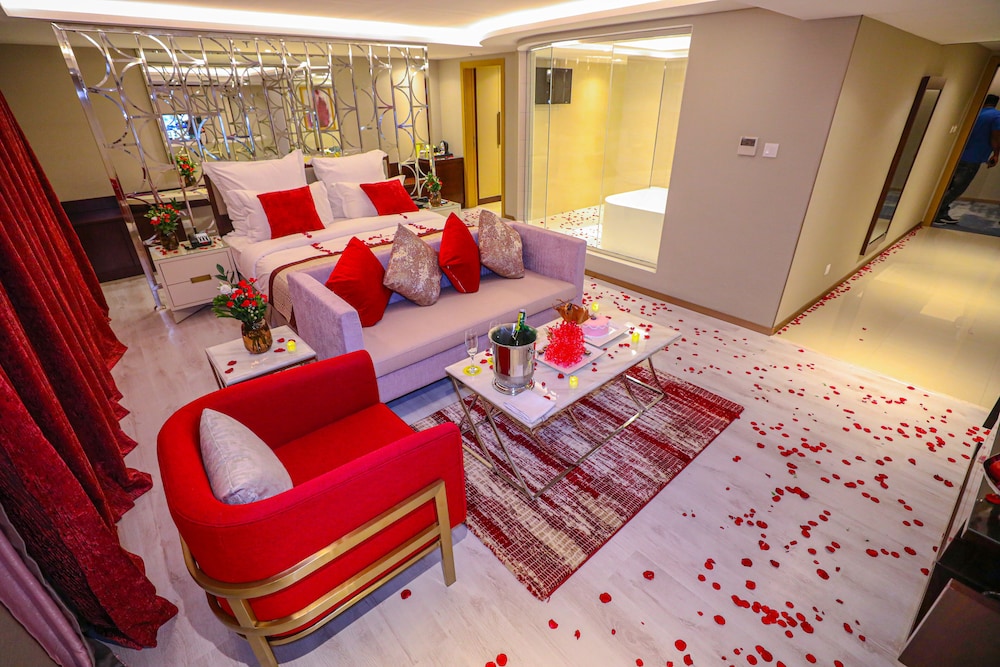 Panoramic Suite