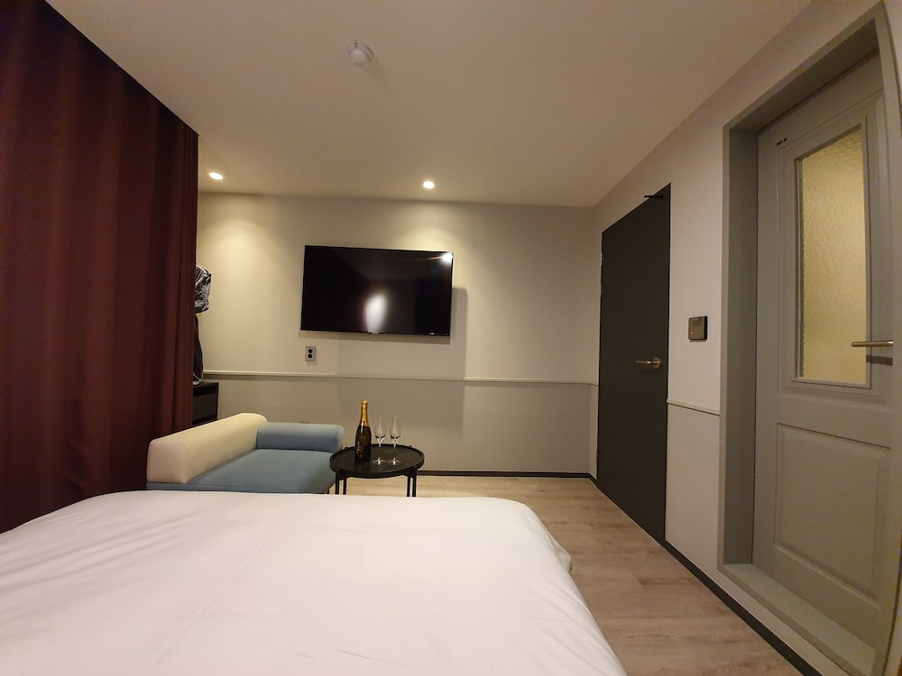 Terrace Room - Photo 3