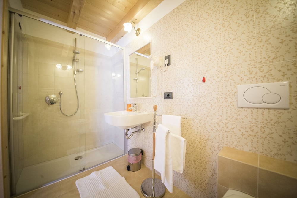 Comfort Double Or Twin Room, Mountain View photo 3