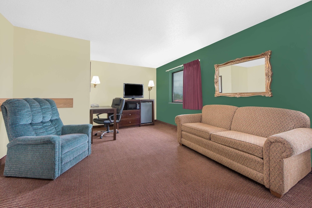 Room, Multiple Beds, Smoking - Photo 4
