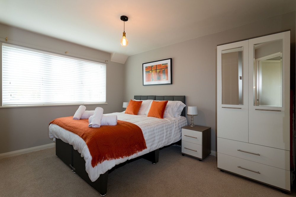 Apartment, 2 Bedrooms (No. 8, First Floor) photo 3