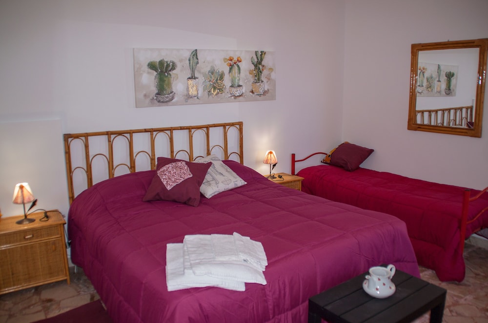 Deluxe Triple Room, Balcony, Bay View (Galatea)