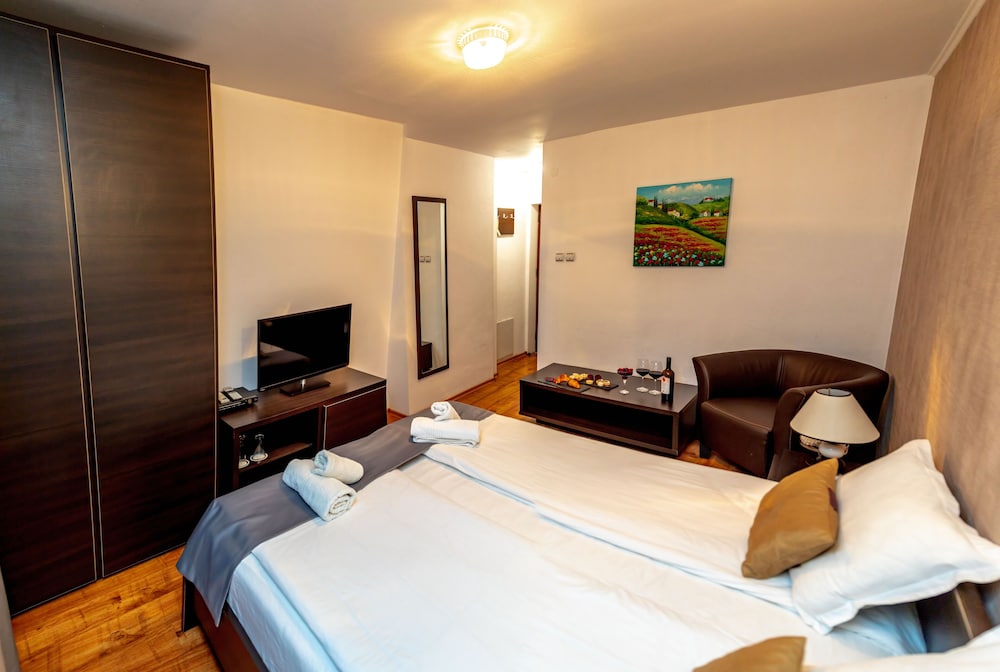 City Apartment photo 1