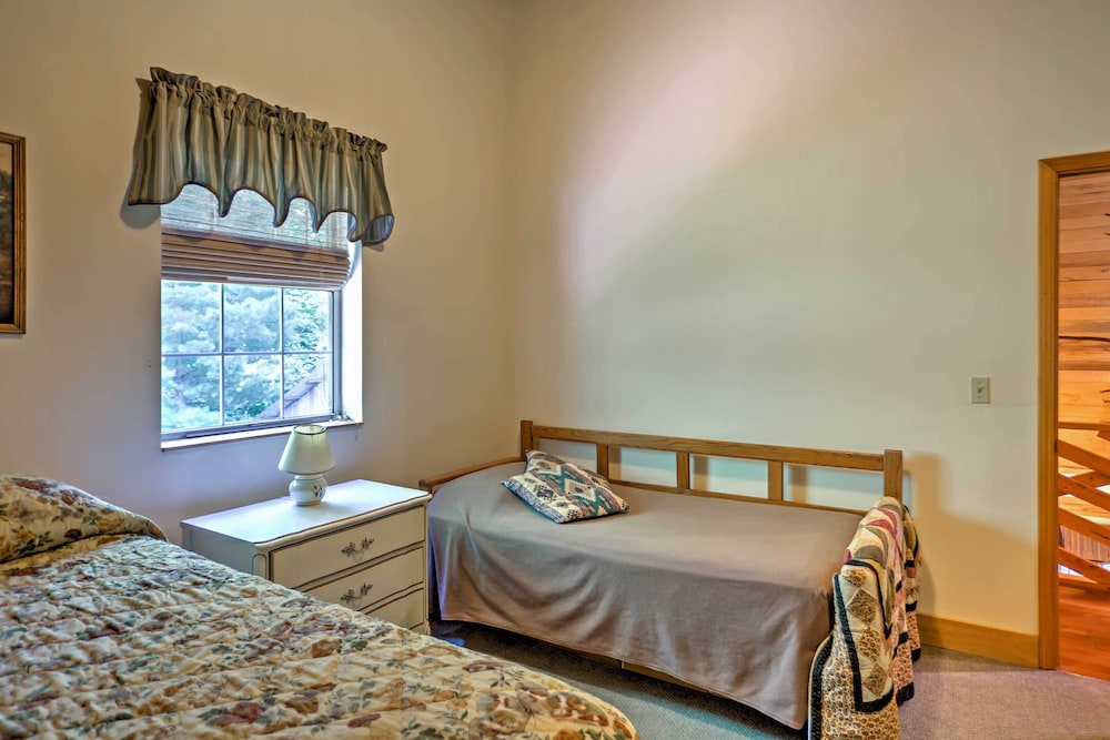 House (4 Bedrooms) photo 1