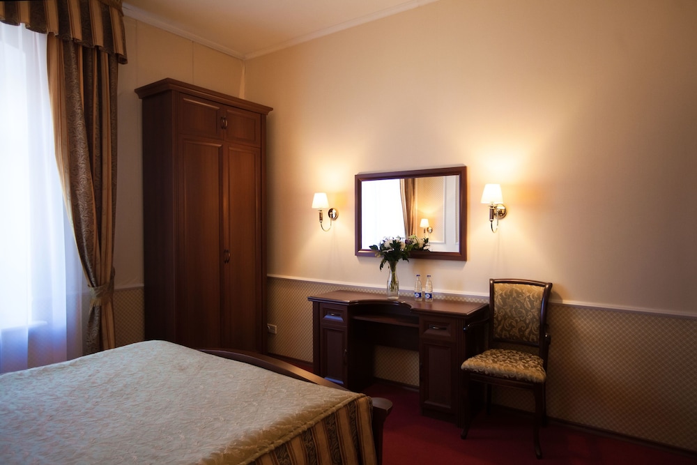 Luxury Suite photo 1