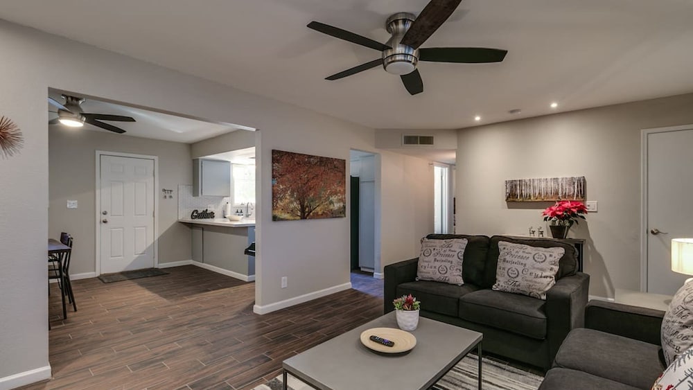Studio (2 Bedrooms) photo 1