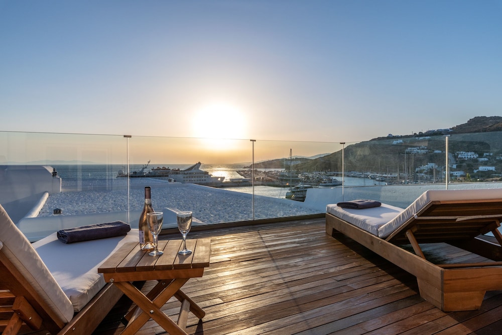 Junior Suite, Private Pool, Sea View - Photo 2