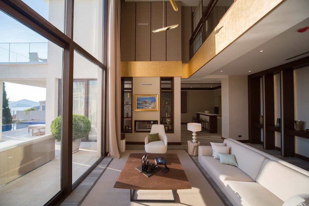 Signature Villa photo 3