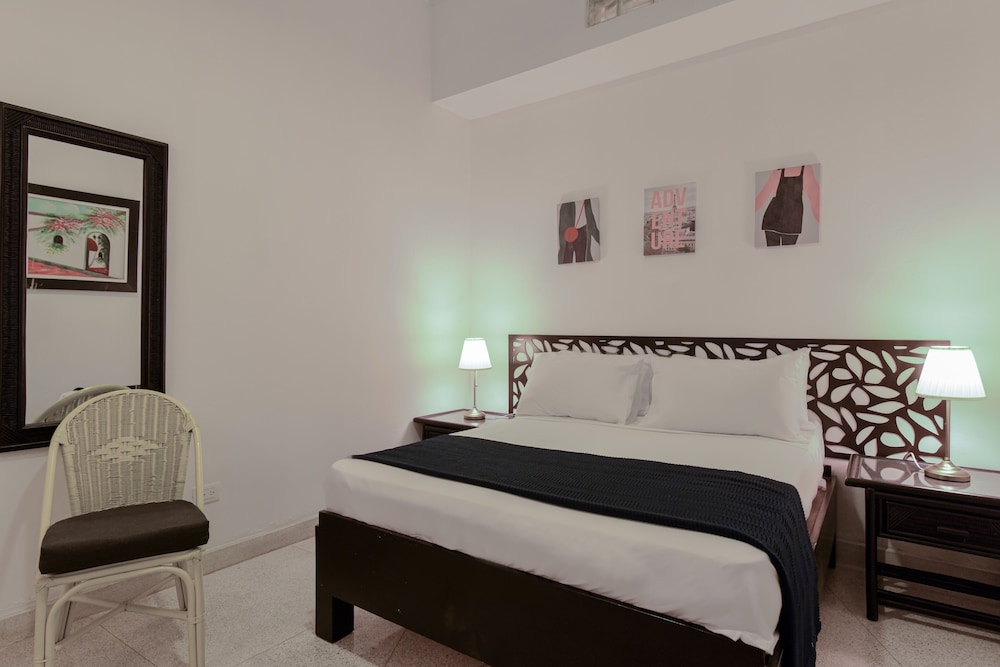 Deluxe Double Room, 1 Queen Bed photo 1