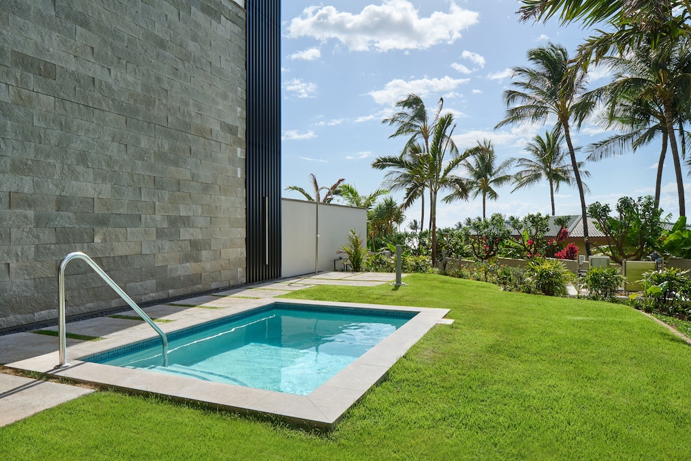 3 Bedroom Ilikai Villa, Garden View (2 Kings And 1 Bunk Bed)