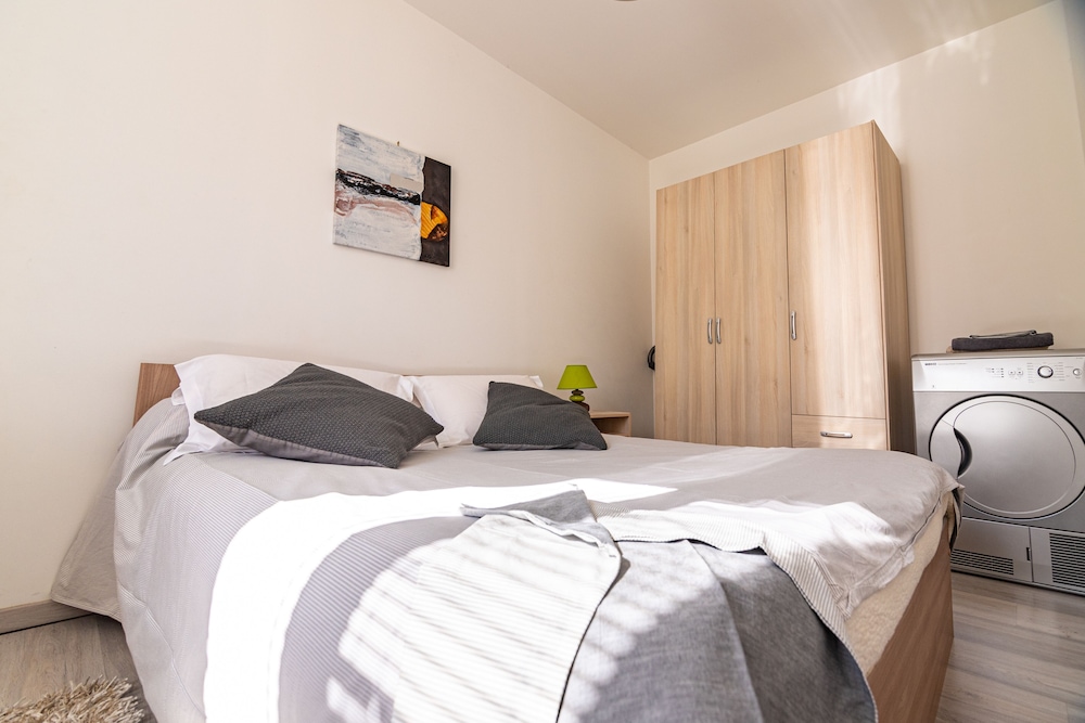 City Apartment, Ensuite, City View