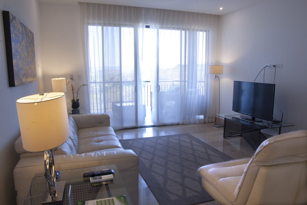 Apartment, 3 Bedrooms, Accessible, Ocean View photo 2