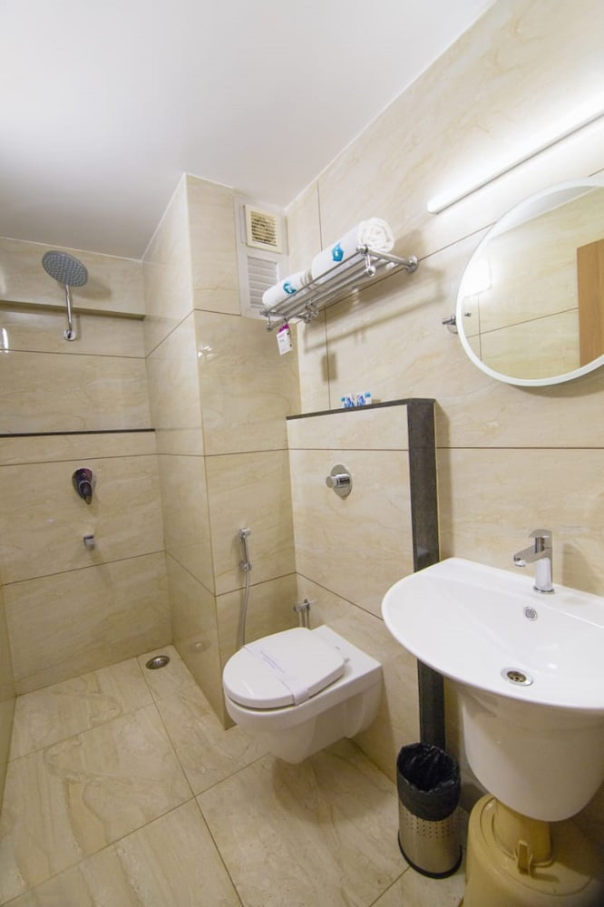 Deluxe Room, 2 Twin Beds, Non Smoking - Photo 3