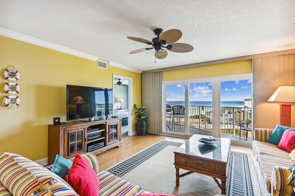 Condo, 2 Bedrooms
