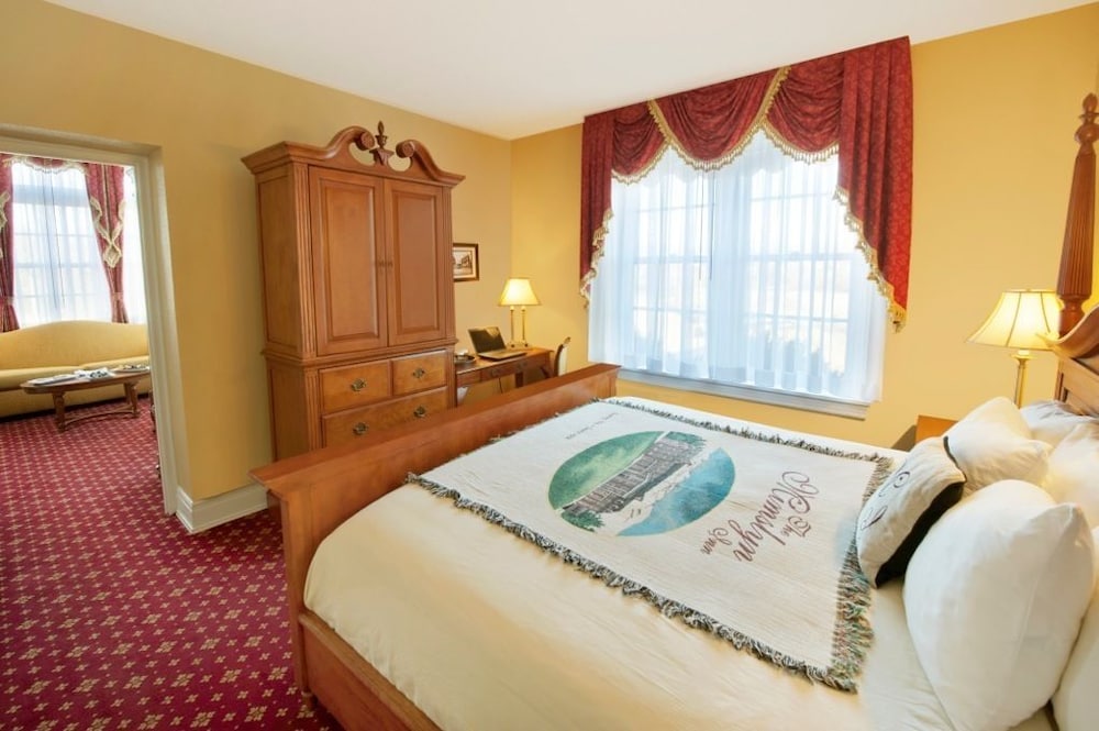 Historic Room, Two Full Beds photo 1