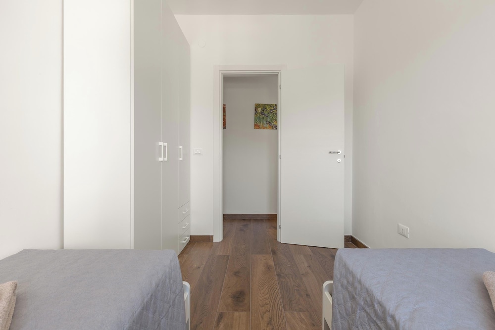 Basic Villa