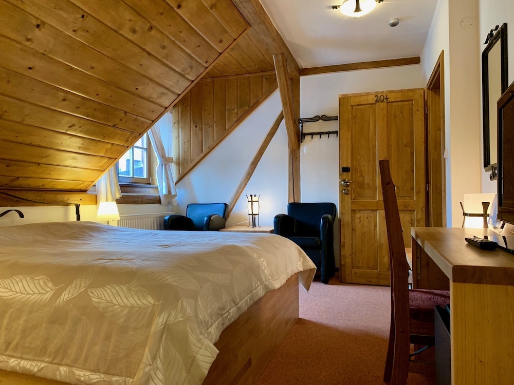 Comfort Double Room, 1 King Bed photo 2