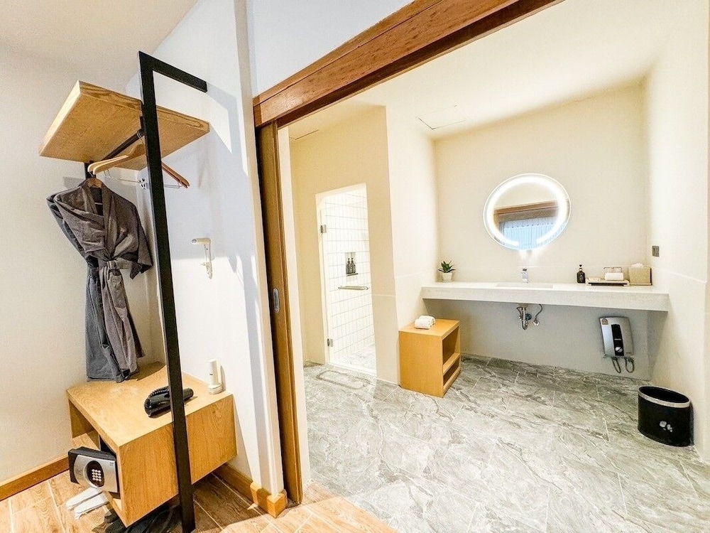 Standard Room - Photo 6