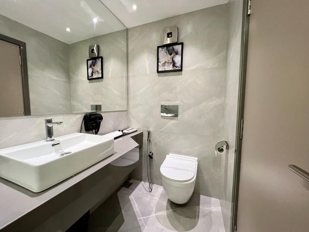 Executive Room - Photo 4