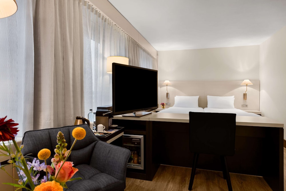 Deluxe Room (Extra Bed 3 Adults) photo 3