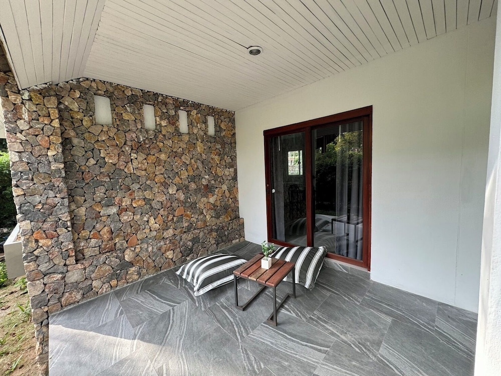 Superior Suite Garden Side Villa - Photo 8