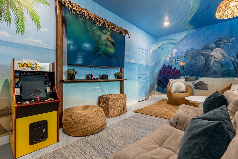Upstay - Lakeview Mansion w Pool Spa and Cinema, Kuva 35