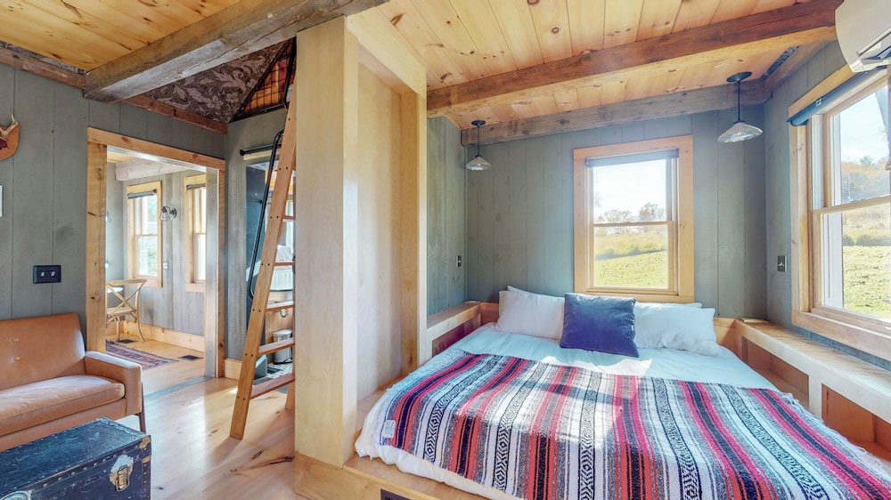 Cabin, Multiple Beds photo 2
