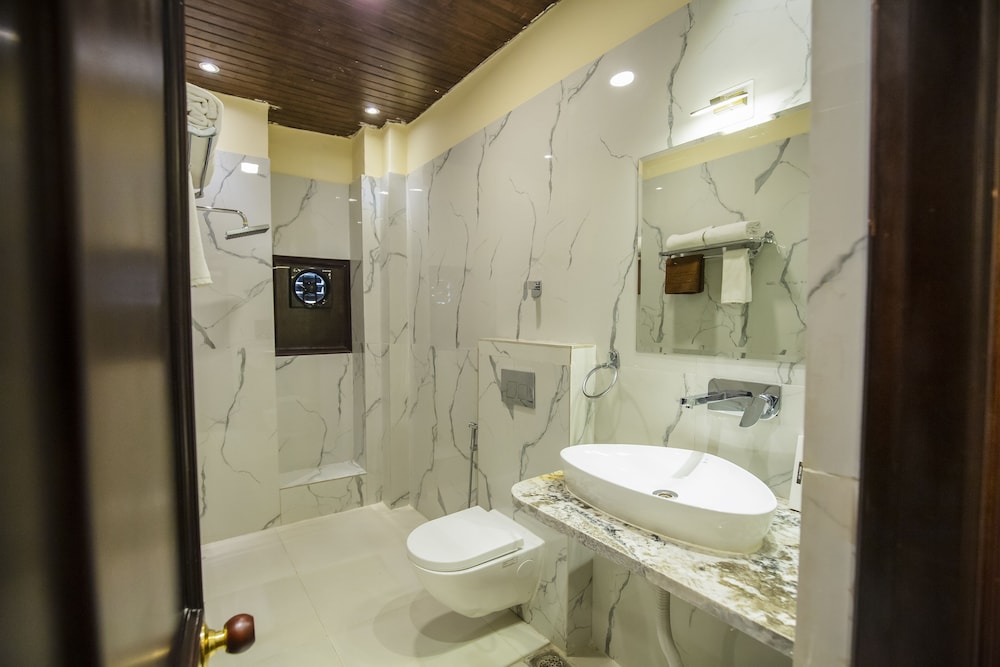 Superior Room - Photo 18
