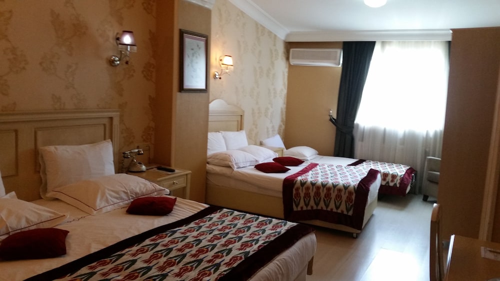 Quadruple Room photo 3