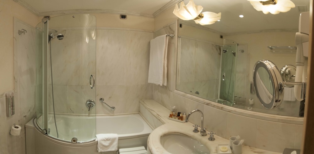 Modern Double or Twin Room, 1 Bedroom, Non Smoking - Photo 4