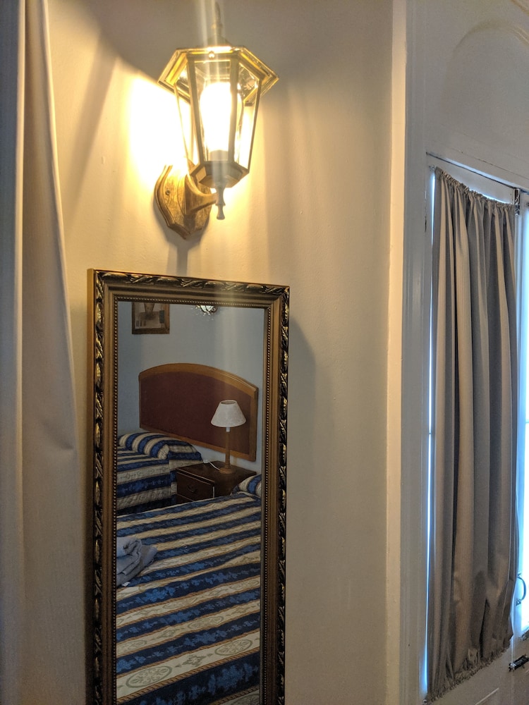 Heritage Family Room - Photo 6