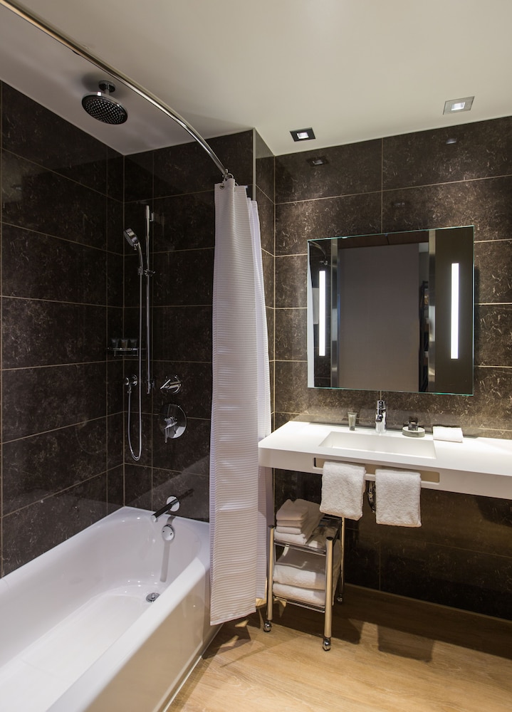 Room, 2 Queen Beds (Hearing Accessible)