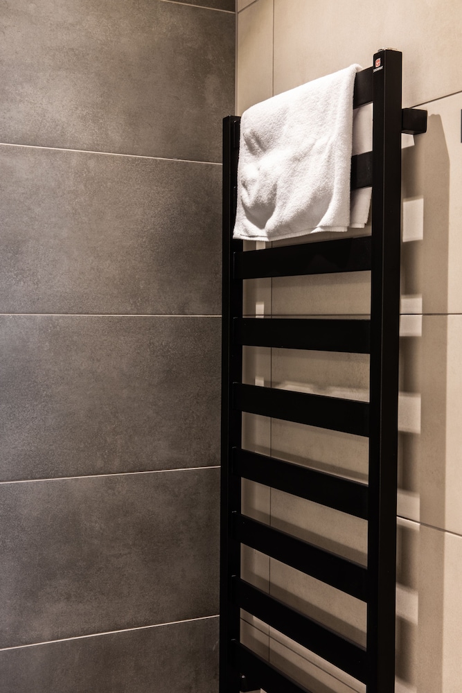 Standard Double or Twin Room - Photo 14