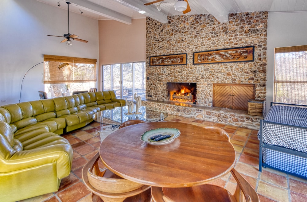 Luxury House photo 1