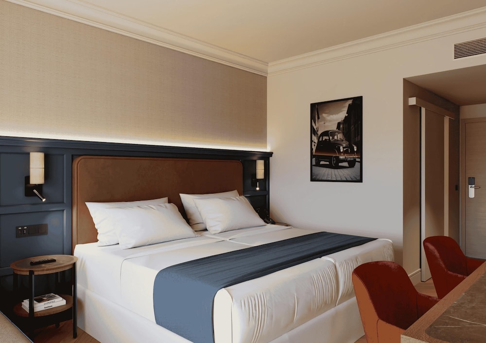 Deluxe Room - Photo 1