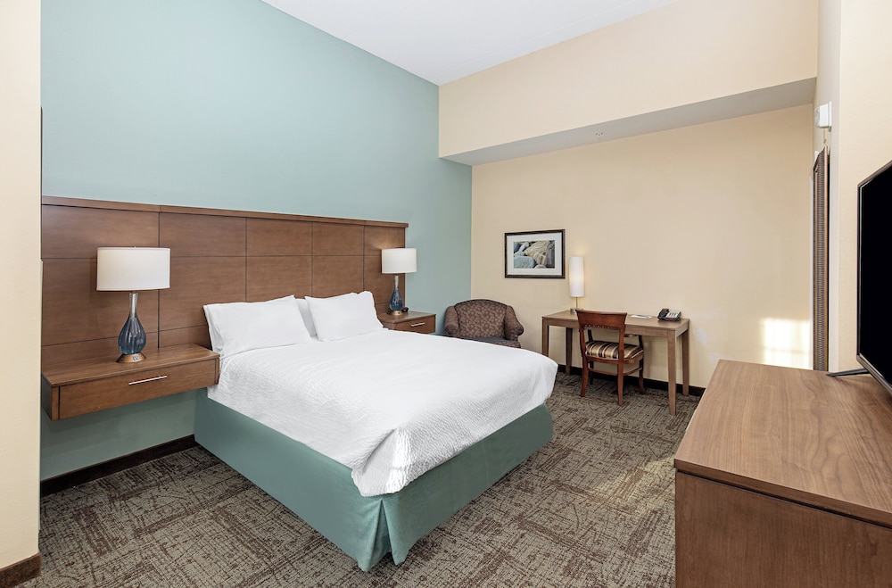 Suite, 2 Queen Beds, Accessible (Mobility, Accessible Tub) photo 2