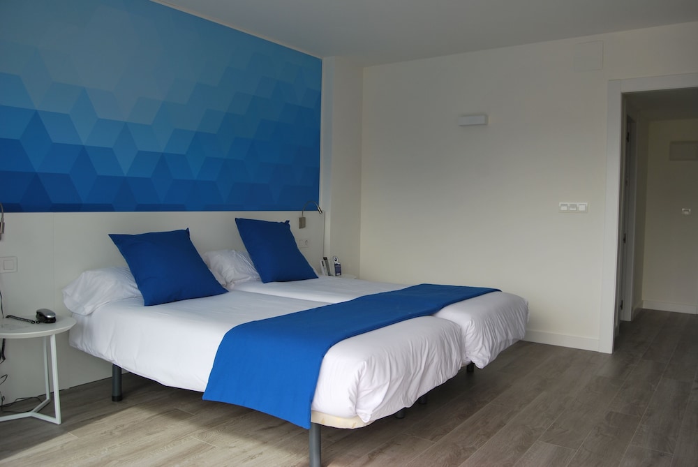 Standard Double Room - Photo 6
