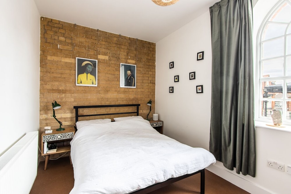Exclusive Apartment, Private Bathroom, Courtyard View photo 2