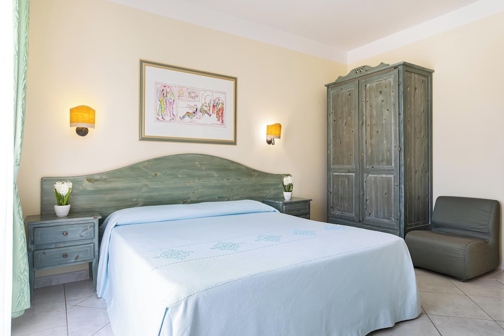 Standard Double Room Single Use photo 2
