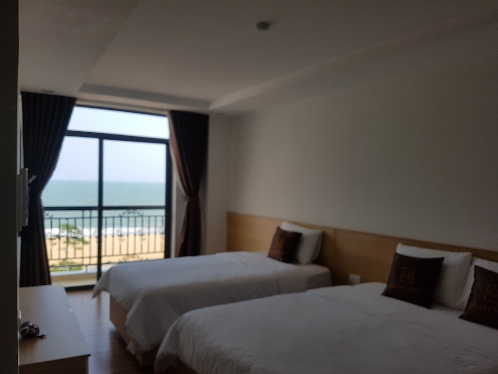 Deluxe Triple Room, Sea View - Photo 1