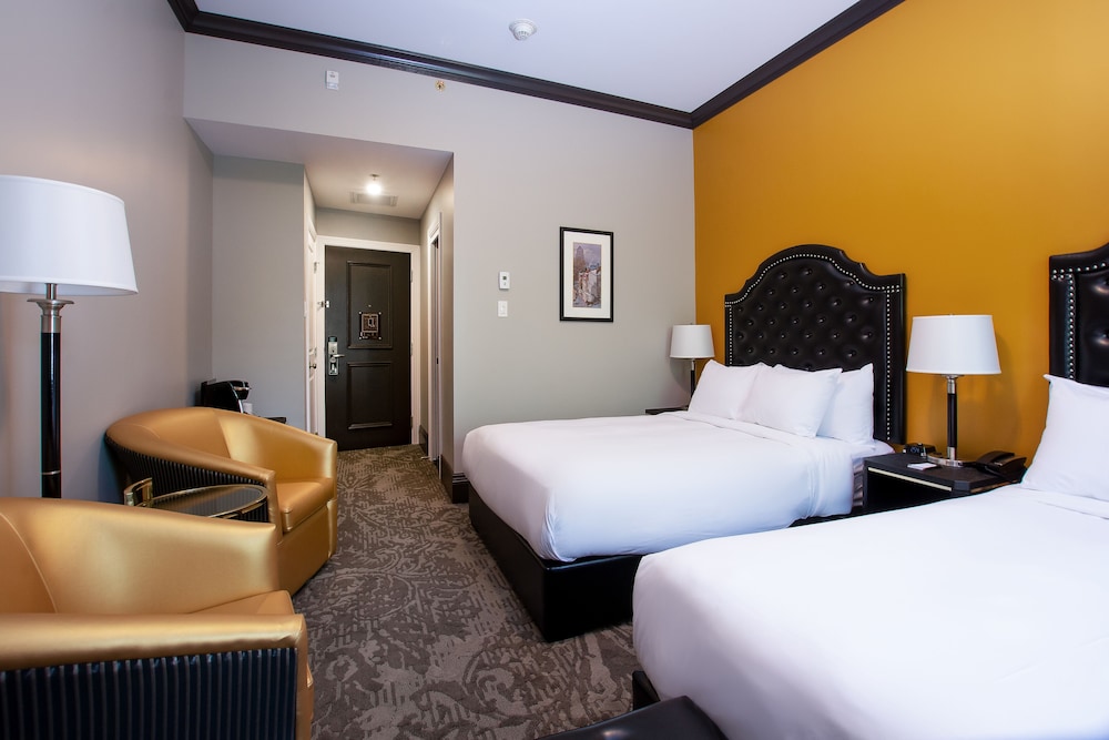 Standard Room, 2 Double Beds - Photo 7