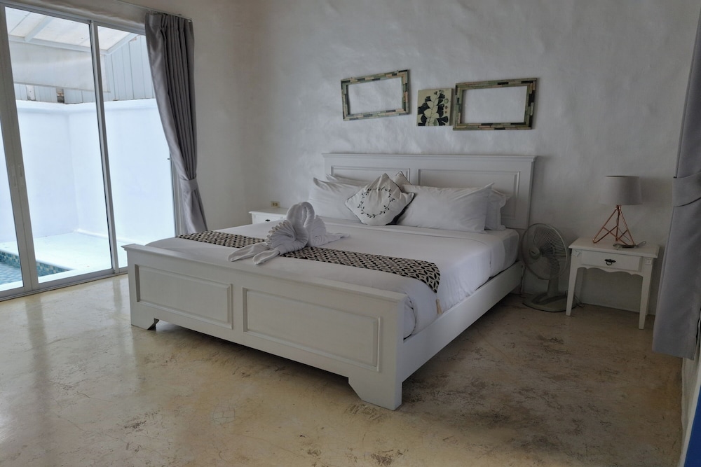 Deva Casa by the Pool - Photo 20