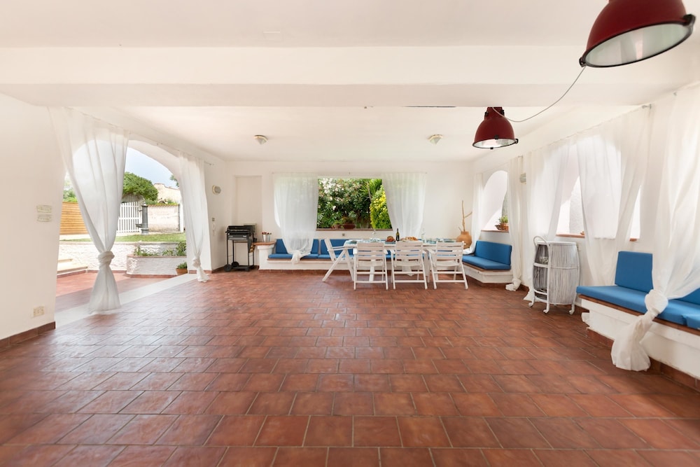 Villa, 6 Bedrooms, Pool Access photo 3