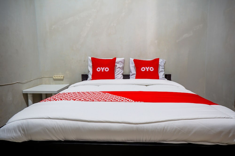 Standard Double Room - Photo 12